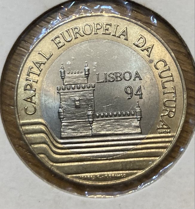 4 moedas de 200$00 bi-metálicas comemorativas