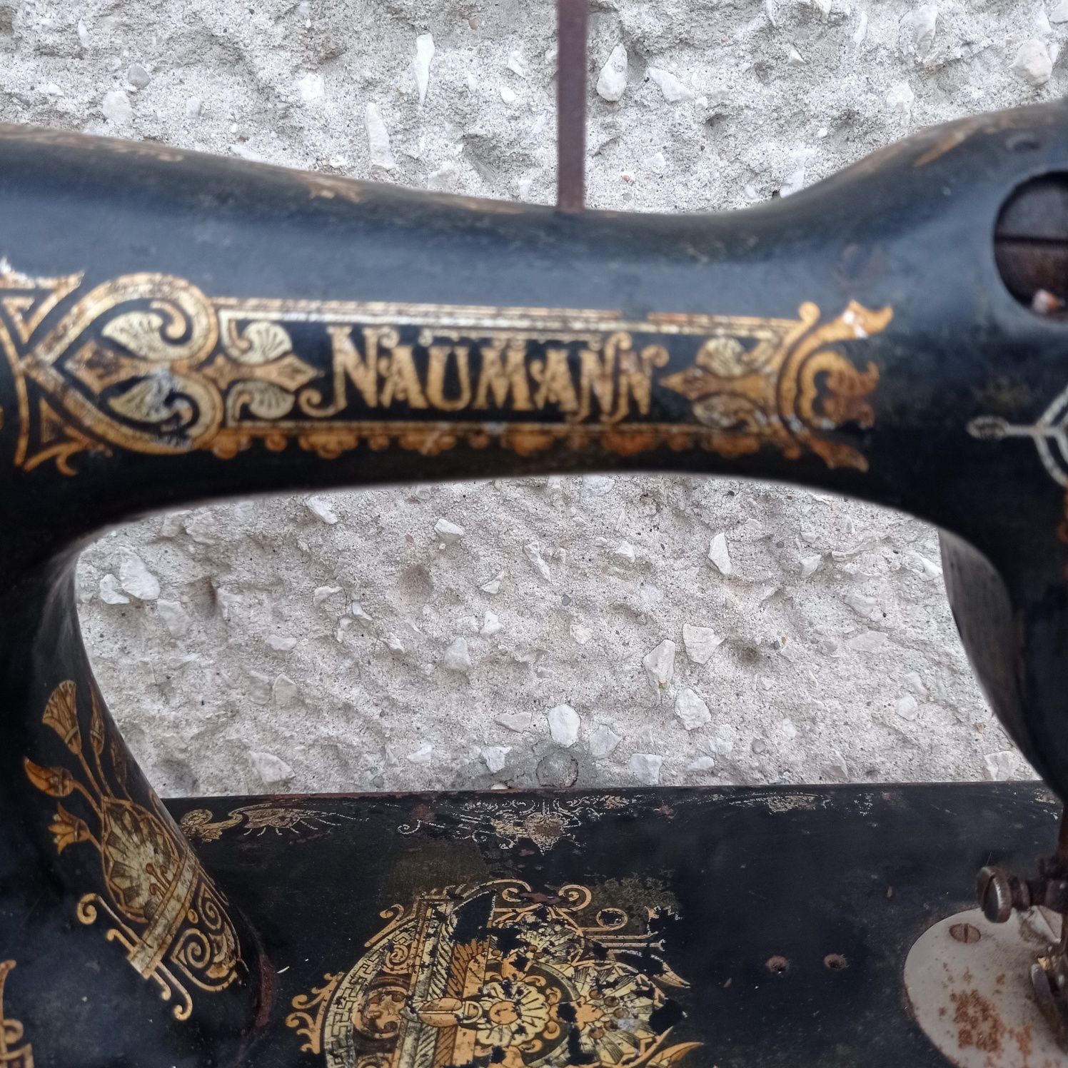 stara zabytkowa maszyna do szycia naumann ozdoba