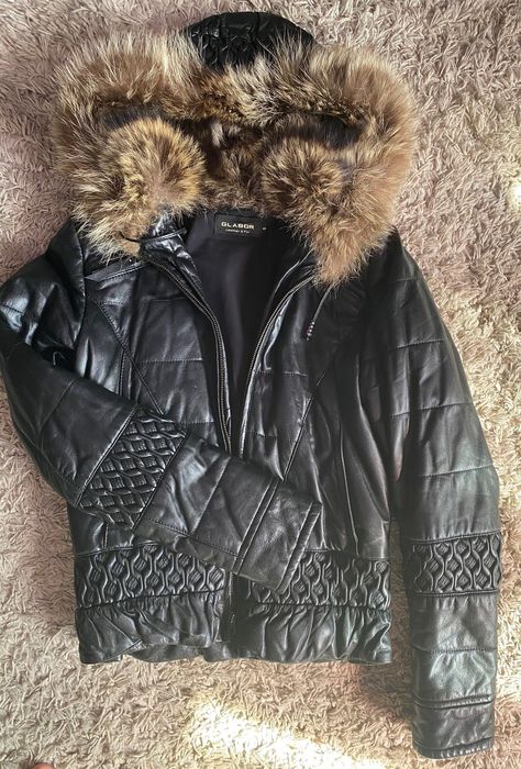 Женская куртка из натуральной кожи