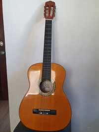 Vendo Guitarra Gemma praticamente como nova