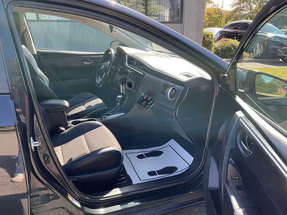 Toyota Corolla      2017