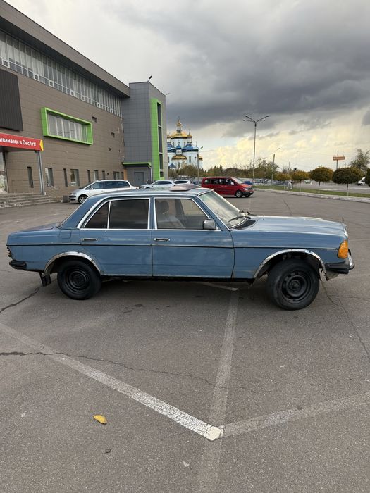 Mersedes-Benz W123 2.0disel