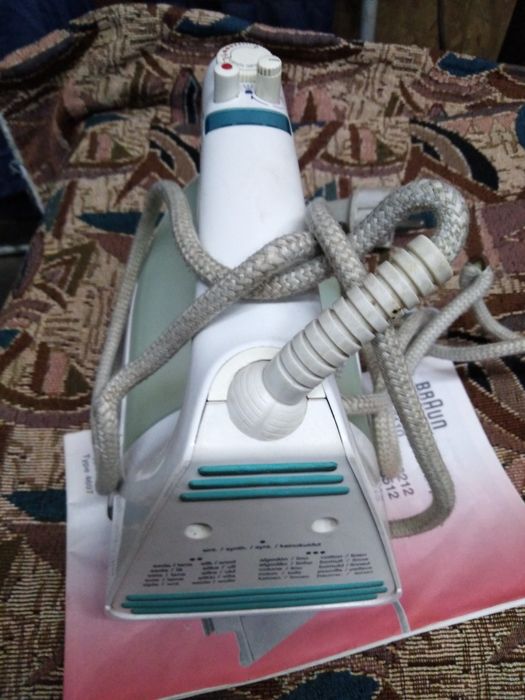Утюг  браун, рабочий