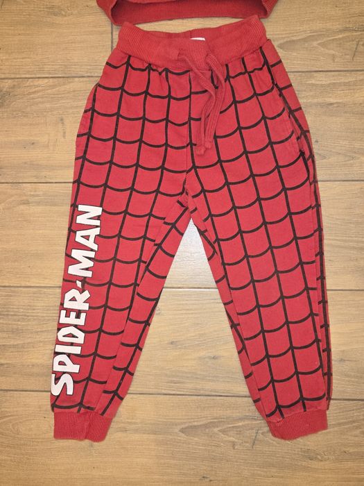 Dres r. 110 Sinsay Spiderman