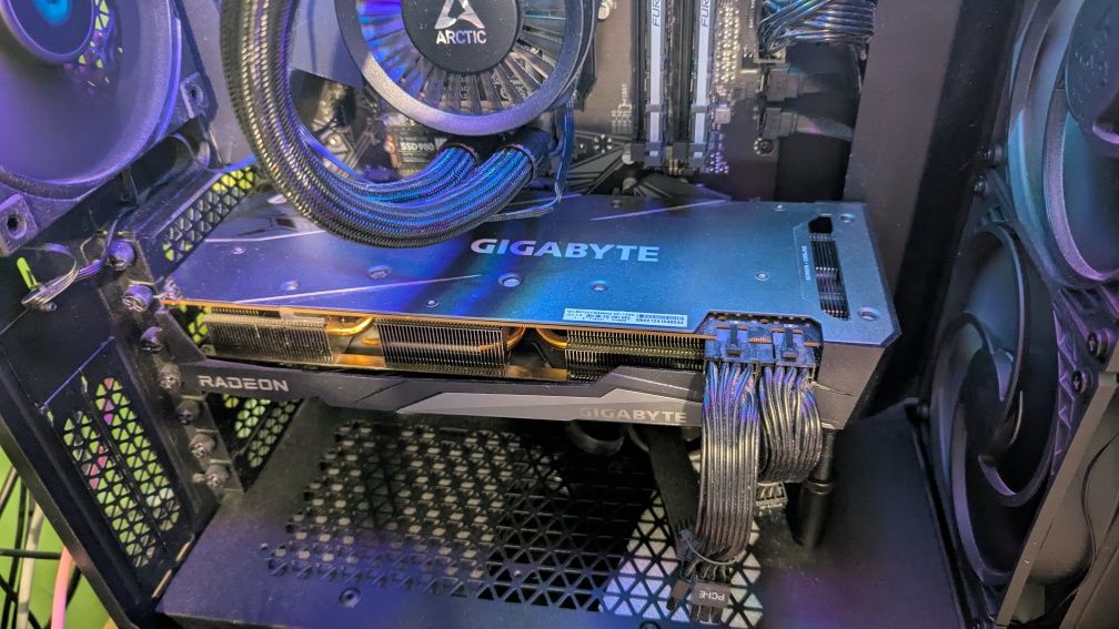 AMD Radeon RX 6750 XT Gigabyte