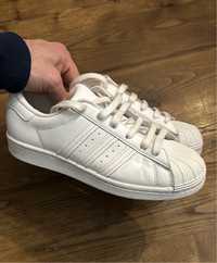 38 Adidas Superstar brancas sapatilhas em branco