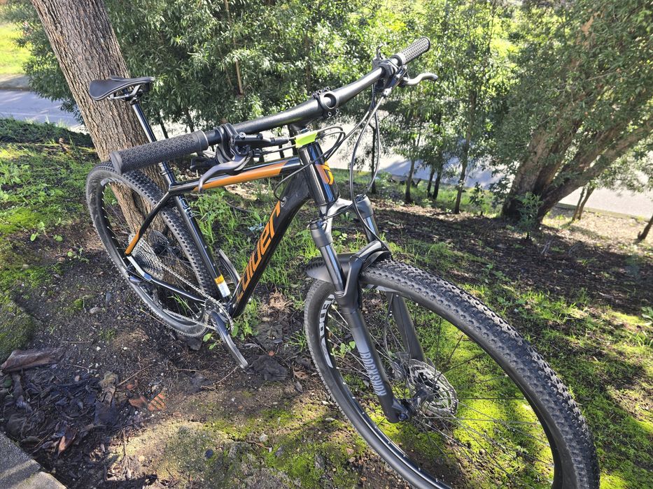 Btt 29 L semi nova 12x1v com rock shox