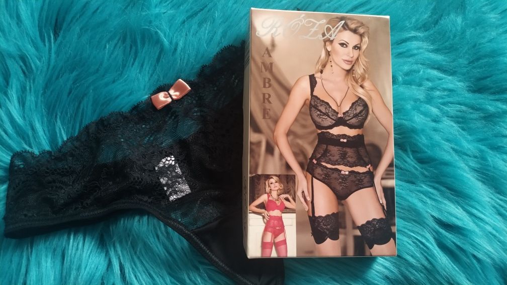 Stringi Róża Ambre XL czarne