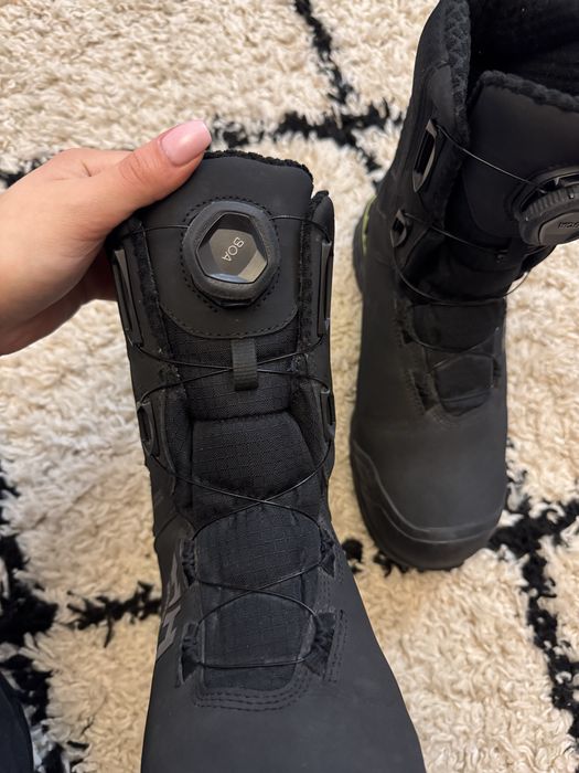 Buty Zimowe robocze Helly Hansen Magni Evolution rozmiar 40