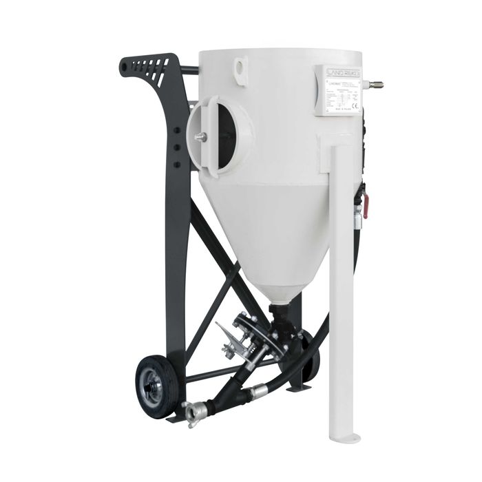 Polska piaskarka syfonowa ciśnieniowa mobilna SBM-130-13 Land Reko