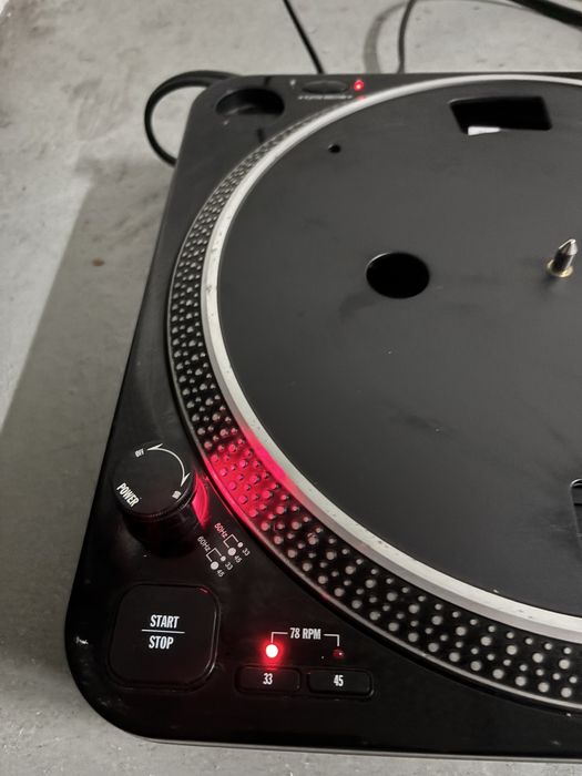 Vendo gira discos Numark T-100 a funcionar