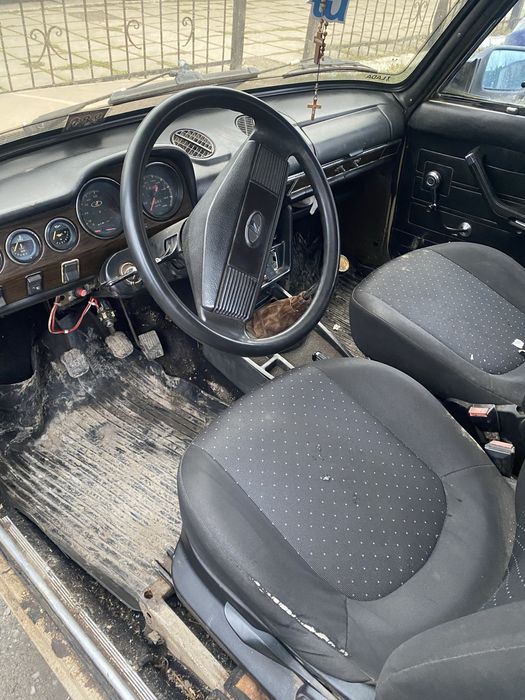 Продам шістьорку на ходу