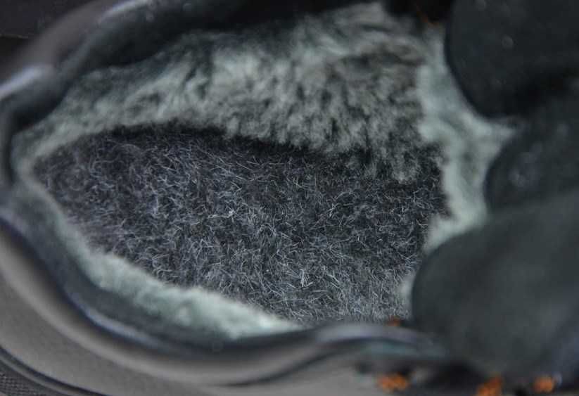 Зимові чоловічі нові шкіряні черевики в середині вовна зимние ботинки