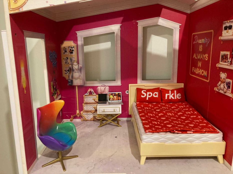 Domek  dla lalek Rainbow High House