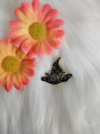 Gotycka przypinka broszka pin kapelusz czarownicy Witch Rose Moon