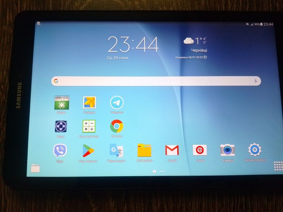 Планшет Samsung Galaxy Tab E 9.6 SM-T561 б/в