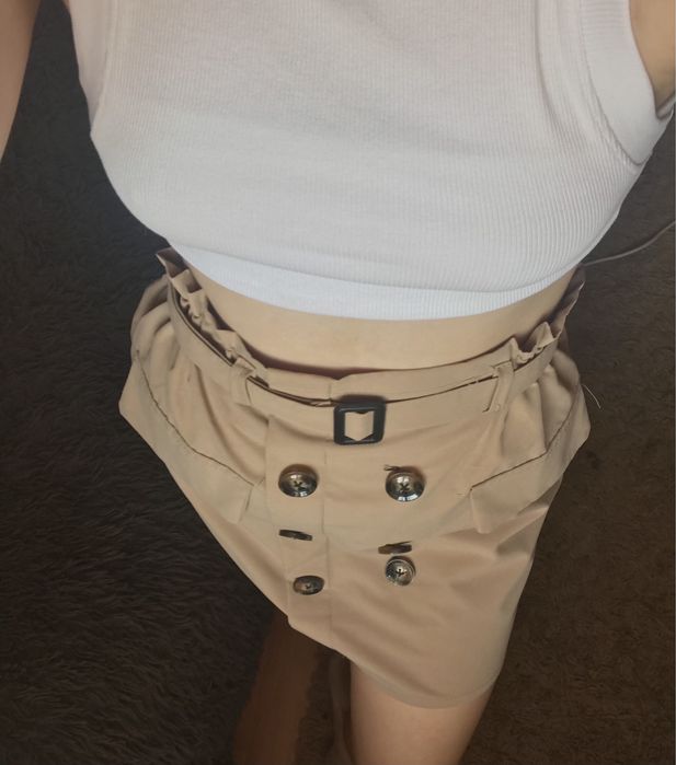 Бежева спідниця із шортиками