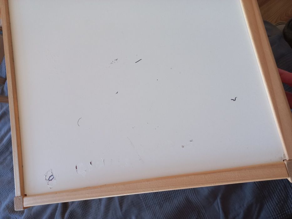 Stolik dziecięcy i 2 krzesła IKEA