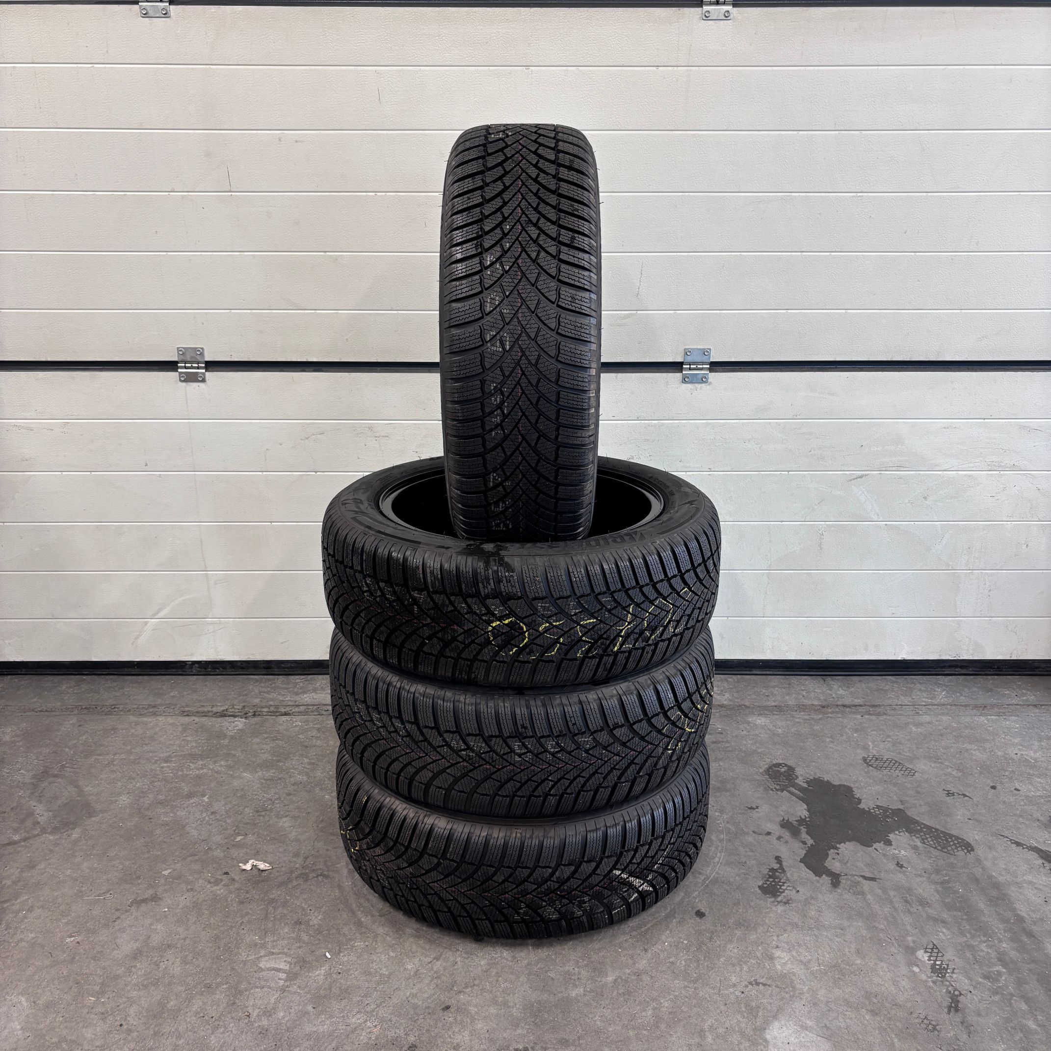 Nowe Opony Bridgestone Blizzak LM005 215/55/18