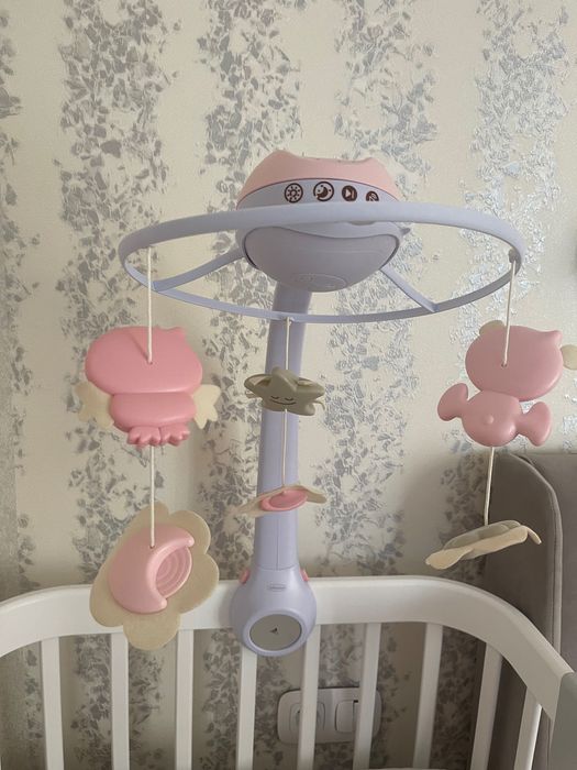 Музикальний мобиль Infantino 3 в 1 з проектором розовий
