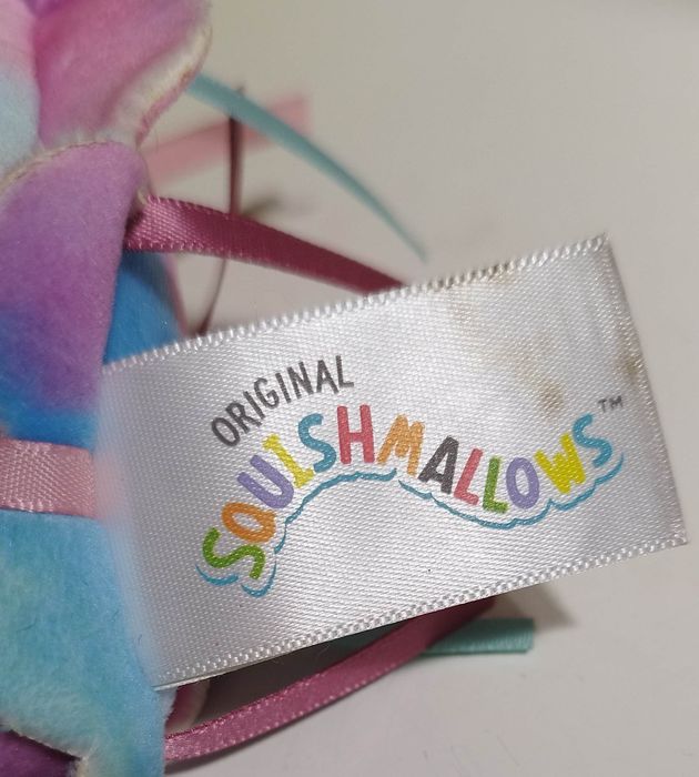 SQUISHMALLOWS Brelok Maskotka ośmiornica Krisa Clip On Pluszak 9cm