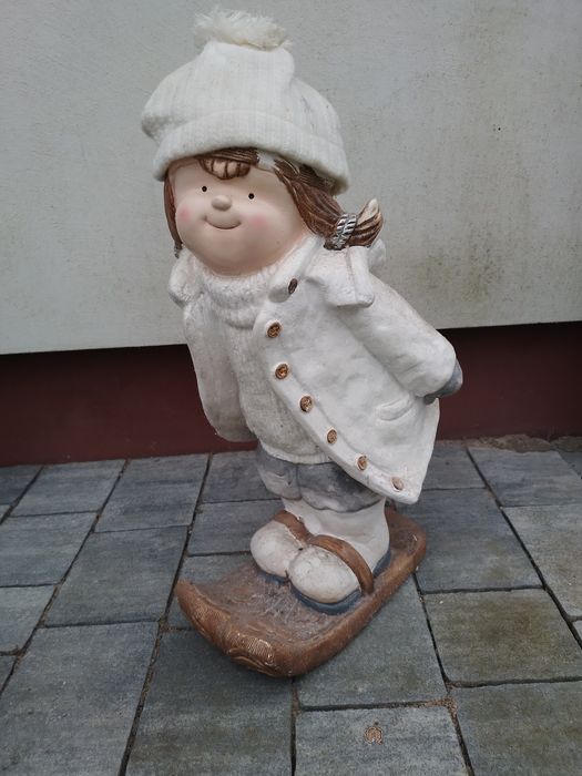 Figurka ceramiczna Gerdy na nartach