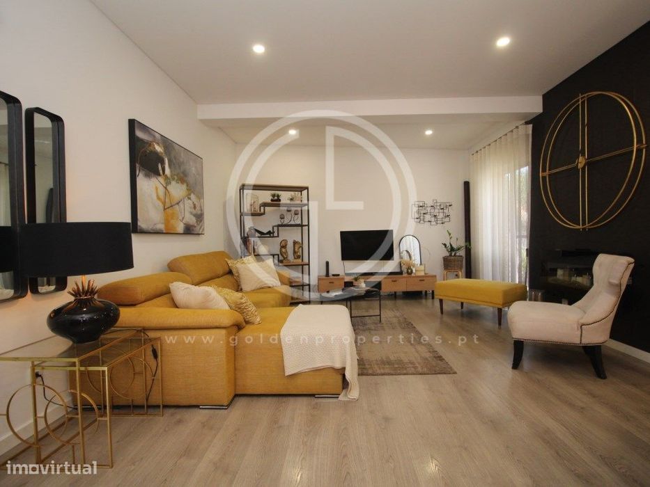 Belíssimo apartamento T2 para venda em Ferreiras