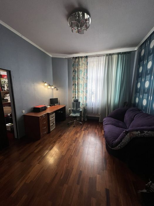 Продам 3 кімнатну квартиру Зелена Галявина