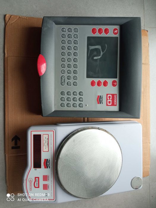 Sprzedam  precyzyjną wagę Gibertini EU-C7500L