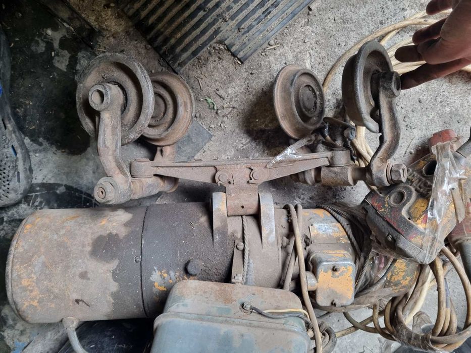 Електро Тельфер 250кг на гаку