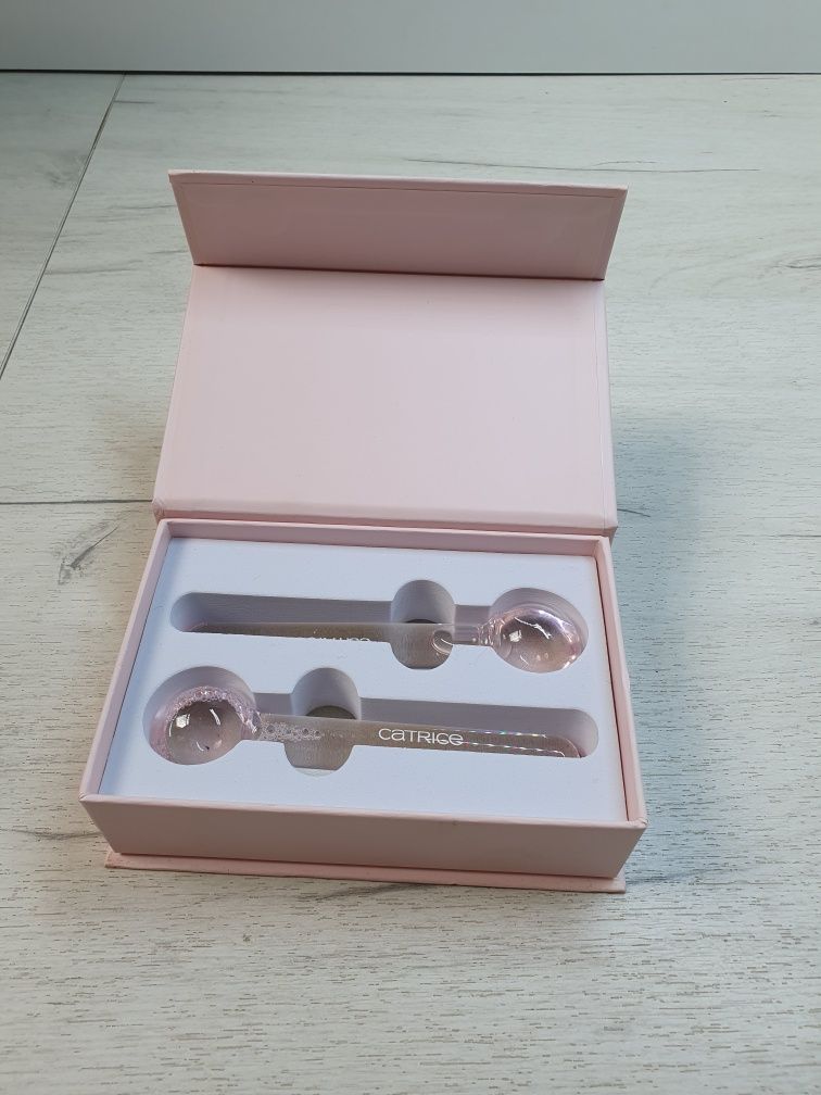 Catrice Cooling Facial Globes Masażer Do Okolic Oczu