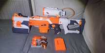 Nerf Stryfe + pistolet + zestaw do wyrzutni rakiet w pełni sprawny