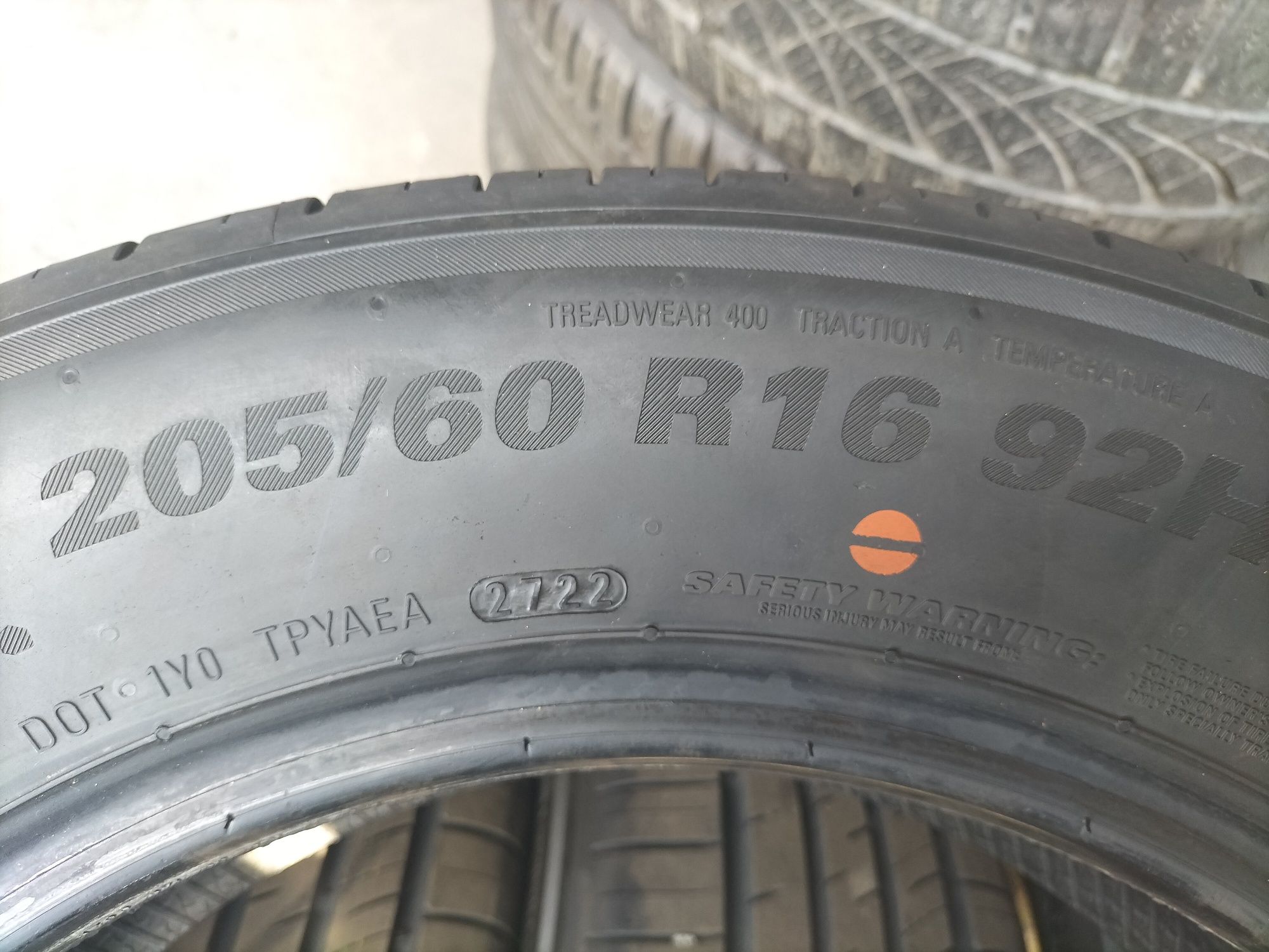 Opony letnie demo 205/60/16 kumho 2022r.