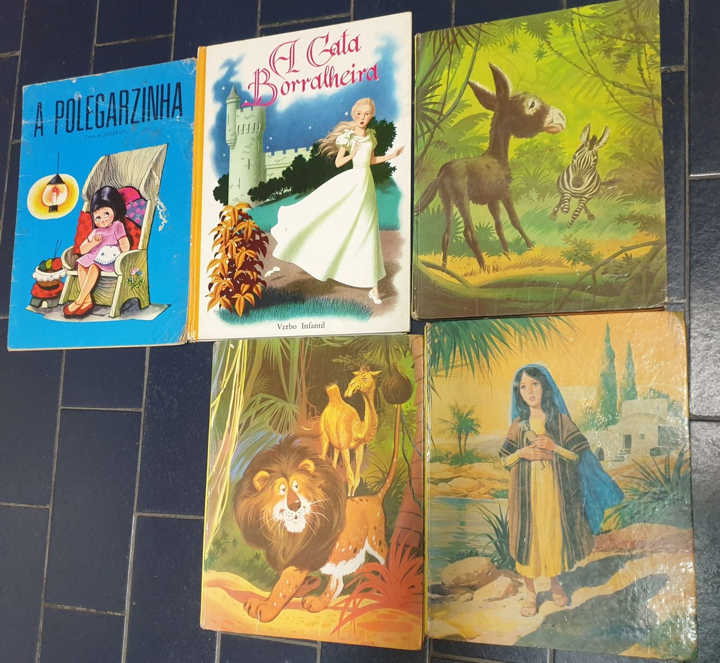 Livros antigos infantis