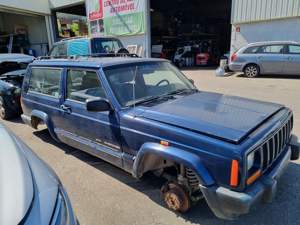 Jeep Cherokee XJ Sport de 2.5 T.D de 1998 para peças