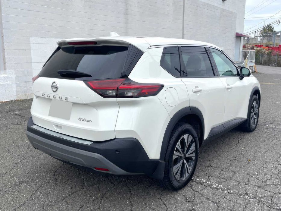 Nissan Rogue      2021