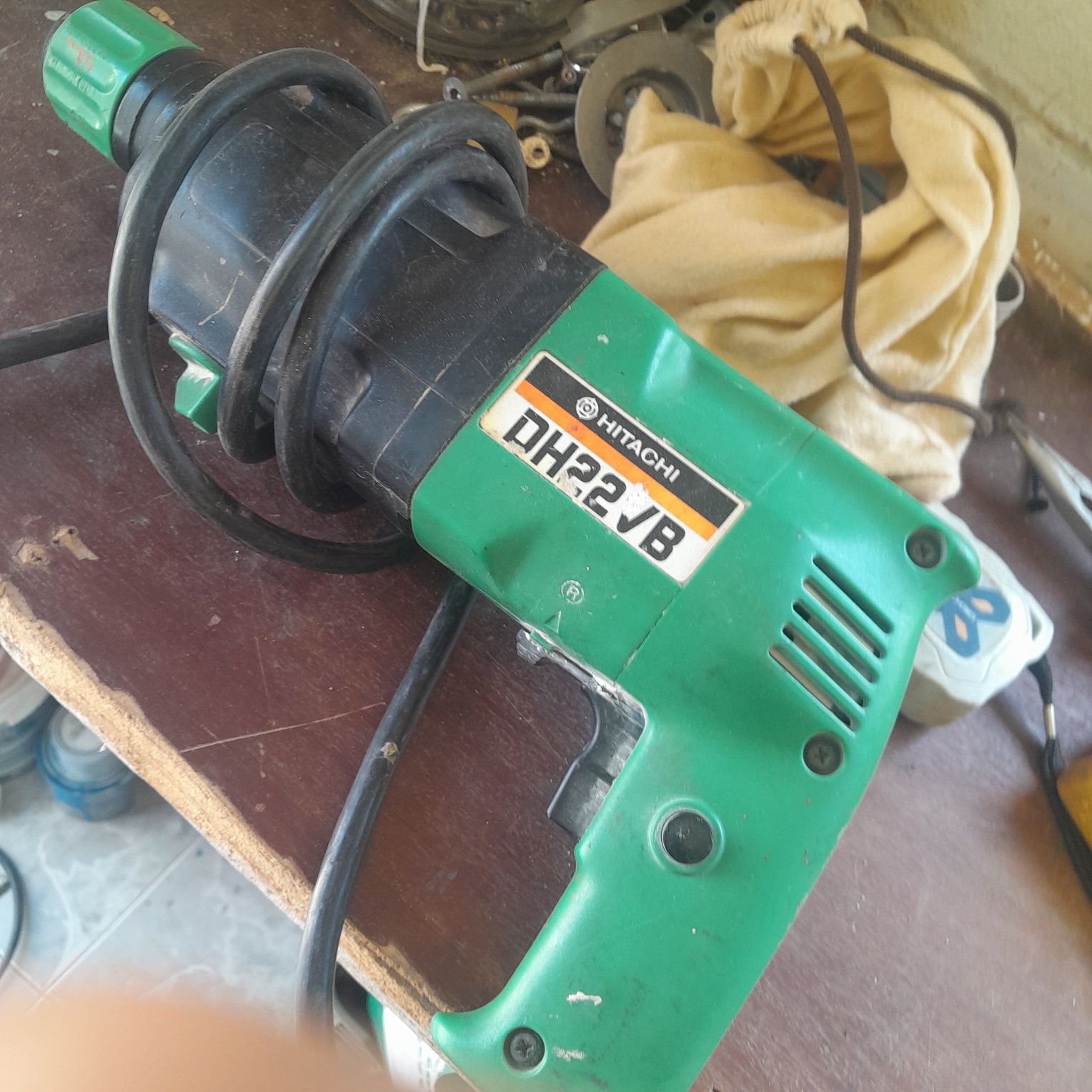 Torna Hitachi  dh 22 vb
