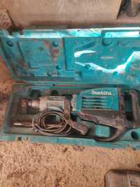 Отбойник Makita HM 1307C