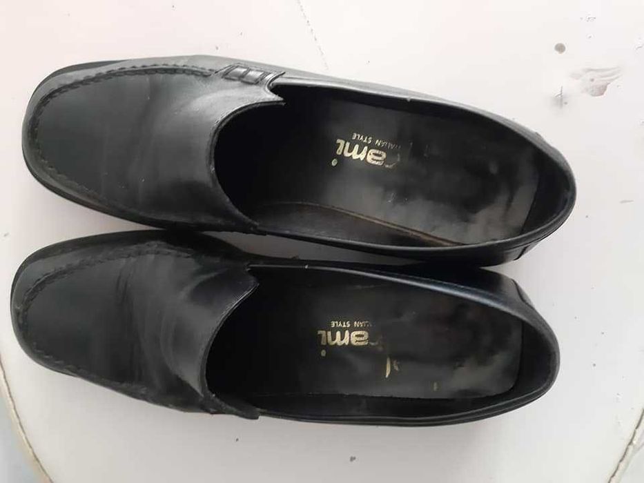 Sapatos senhora  em couro