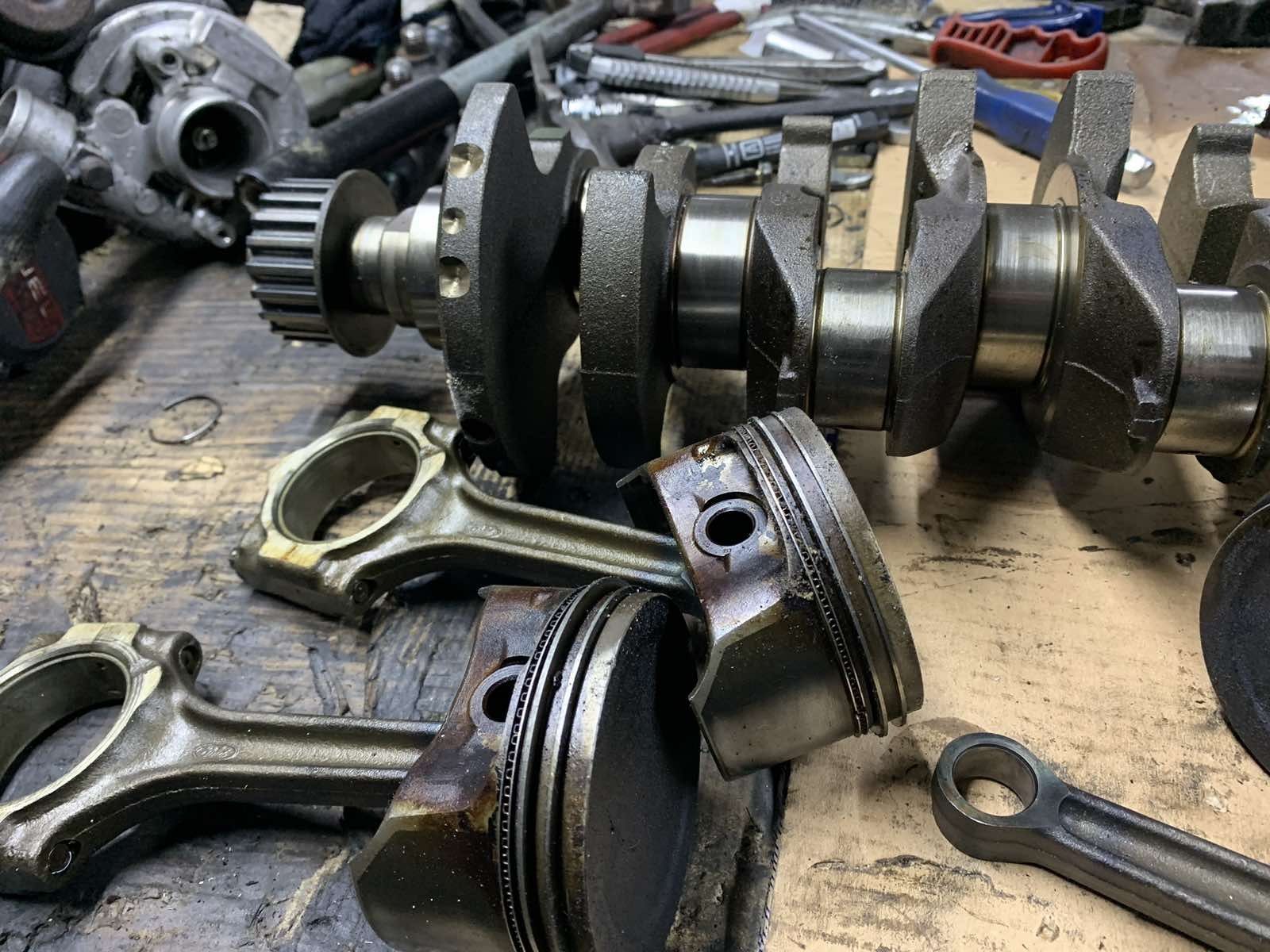 Коленвал 1.8 2.0 16V Zetec Ford Mondeo Focus Cougar