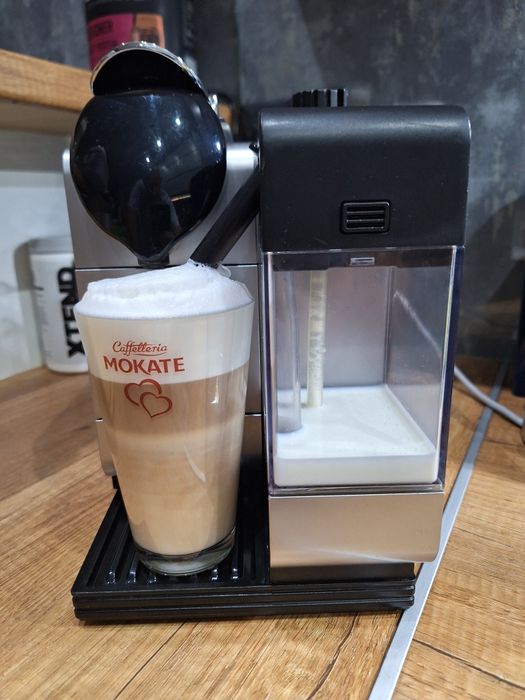 Ekspres nespresso delonghi kapsułkowy EN520S