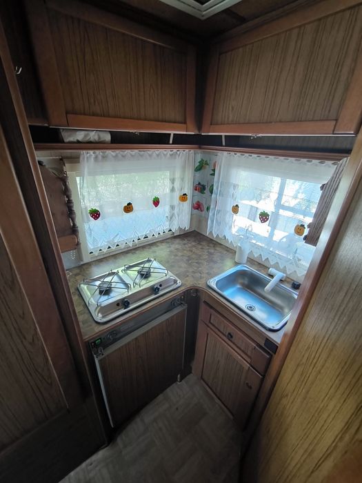 Autocaravana Mercedes MB 100