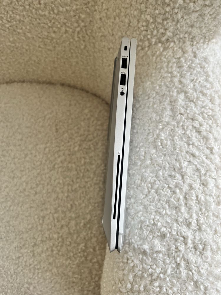Hp elitebook 840 g8 i5-1145g7 16ram 14”FHDips