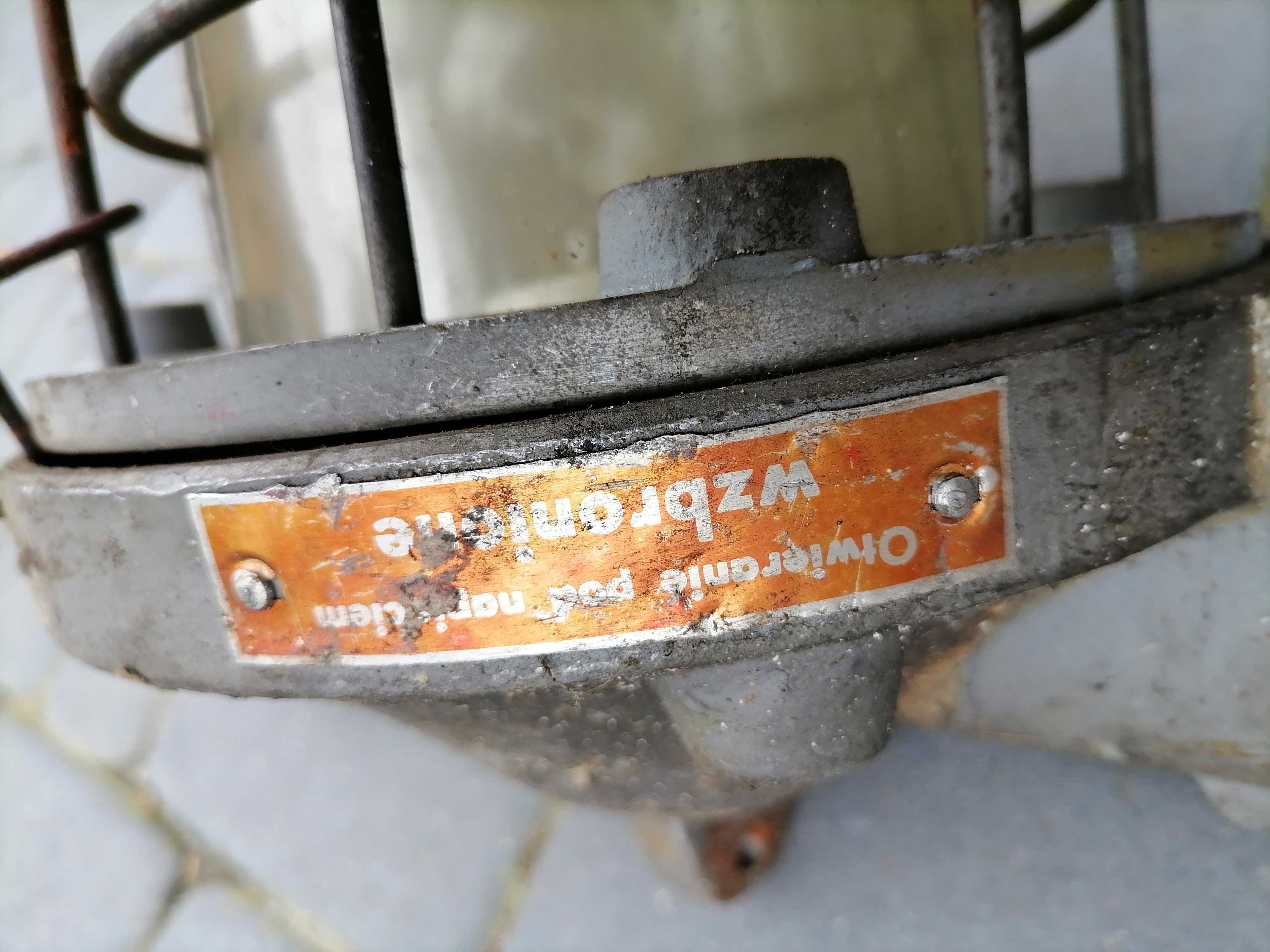 Lampa PRL przemysłowa