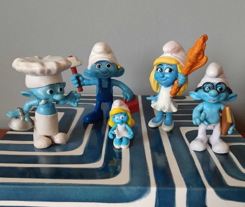 Figurka figurki Smerfów Smerfy Smerfetka Ważniak Pracuś Schleich Peyo