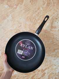 Сковорідка Gusto Xylan Matte 28 см