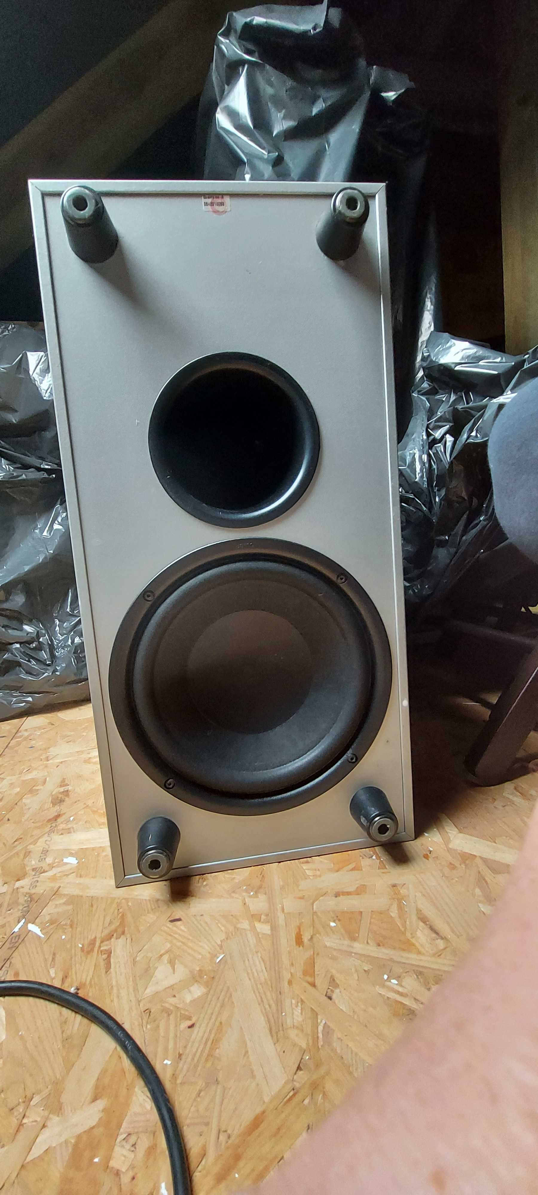 Subwoofer aktywny Jamo E4SUB.4 70 W srebrny