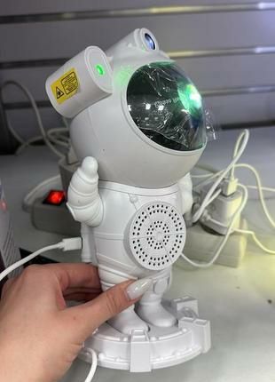 Астронавт з Bluetooth 2в1,світлодіодний проектор космонавт з пультом