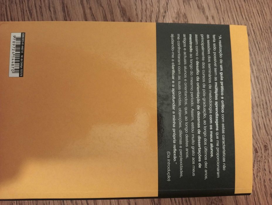 Livro "Investigação Naturalista em Educação..."