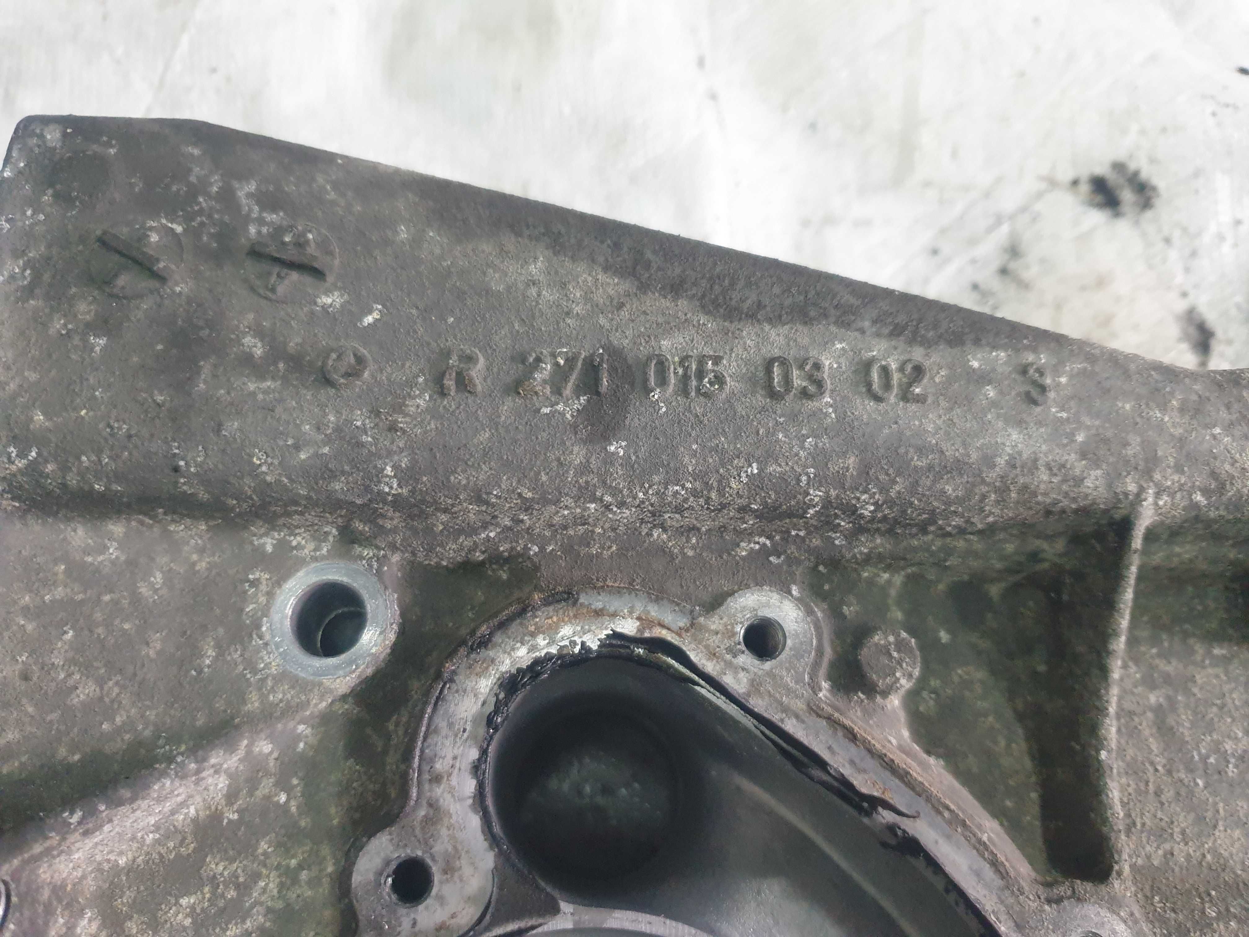 Mercedes w203 w204 w209 w211 sprinter obudowa pokrywa rozrządu m271